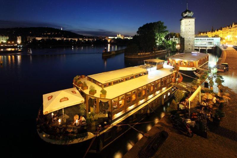 Botel Ristorante Matylda 布拉格 外观 照片